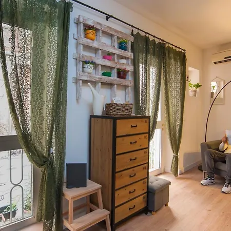 Apartment Homes4holidays - Artistic Nest Syrakus