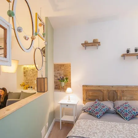 Homes4holidays - Artistic Nest Apartment Syrakus